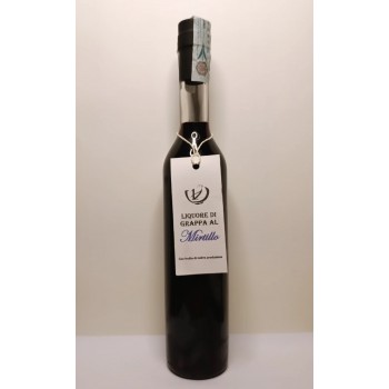 liquore di grappa al mirtillo